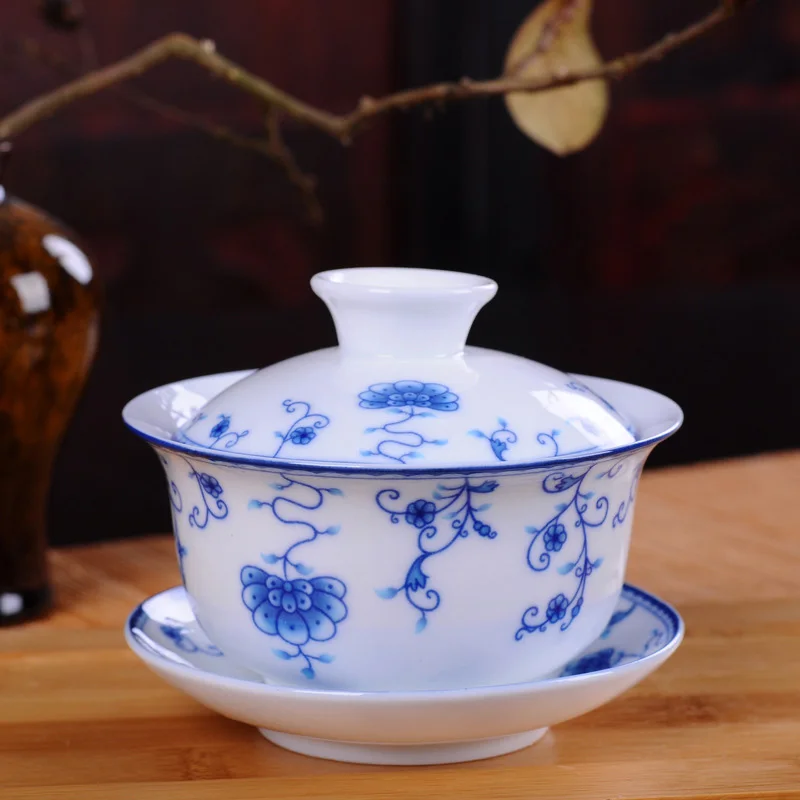 Biała porcelana niebieski i bi – Matcha Bowl Chawan recenzja i cena